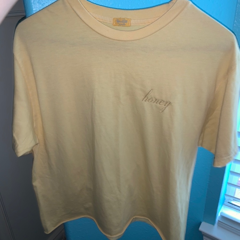 ✨Brandy Melville Honey Top✨